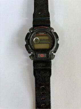 VINTAGE 
Casio G-Shock Military Style Digital Watch in Black with Red Accents